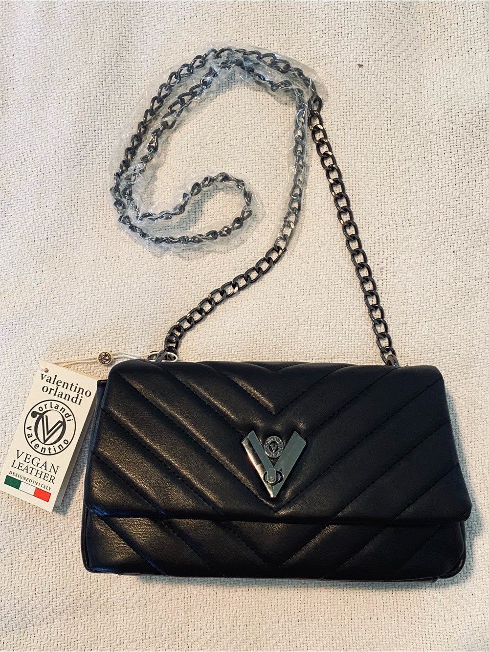 ⚡️NWT Valentino Orlandi Black Quilted Crossbody with Silver Chain